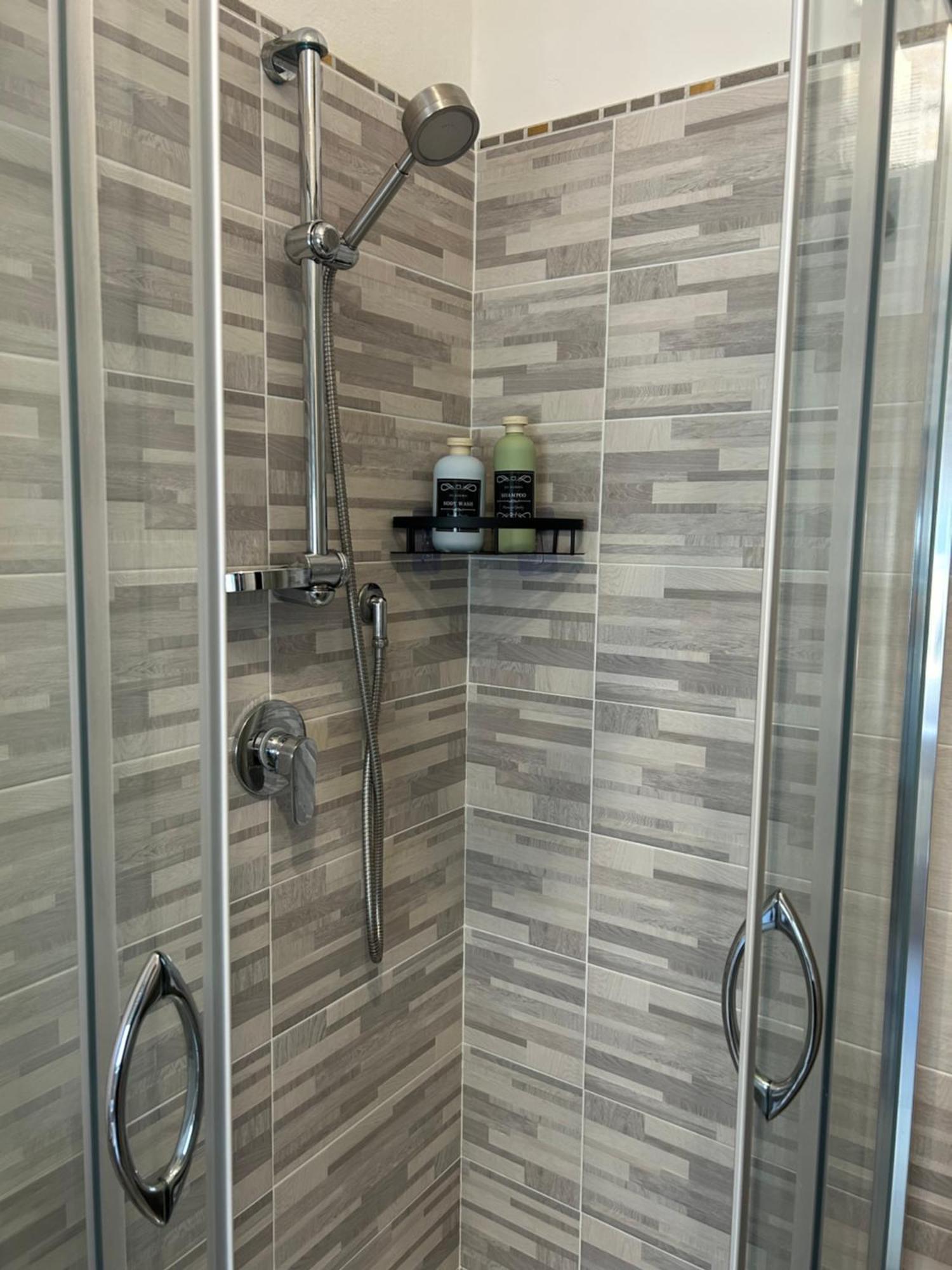 Apartamento Monte Urpinu Modern Flat Cagliari Exterior foto